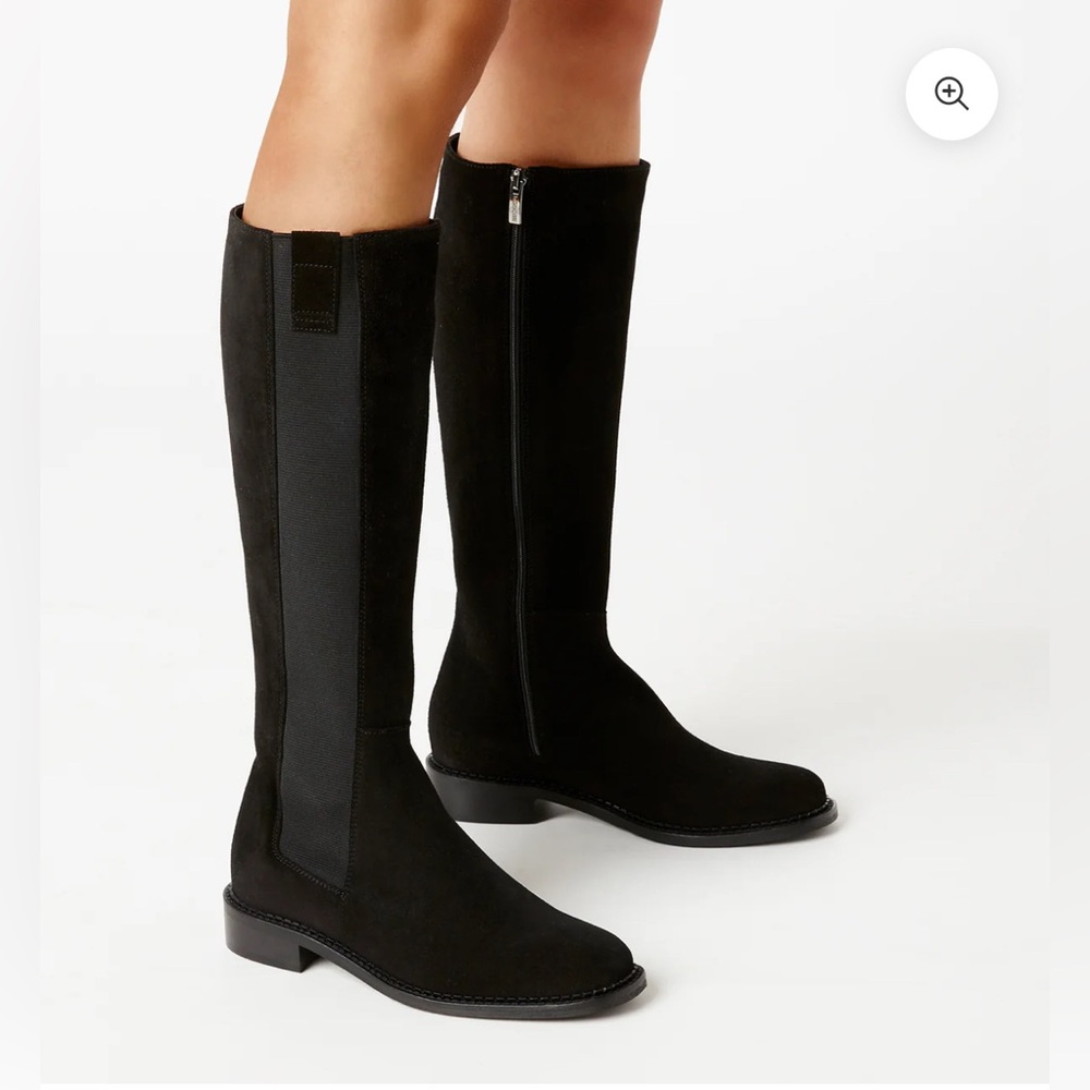 La CANADIENNE Black suede Boots - Picture 2 of 15